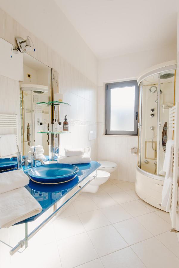 Hotel Liberty Roseto Degli Abruzzi Esterno foto